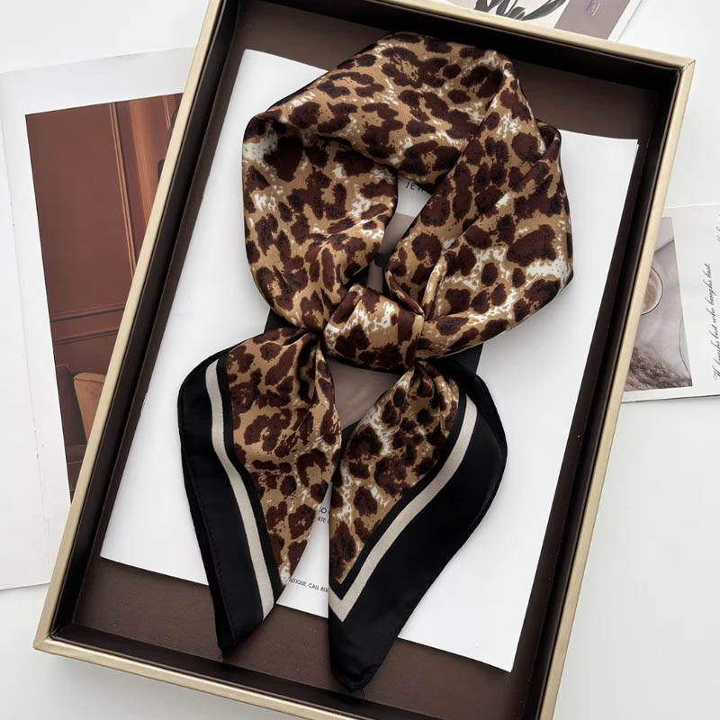 Luxury Leopard Print Female Sa - đánh giá và giá Ascot Neck Scarf
