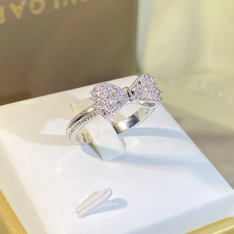 Lạ Mắt Nơ Nhẫn Chói Mắt CZ Màu - đánh giá và giá Tie Clip Silver